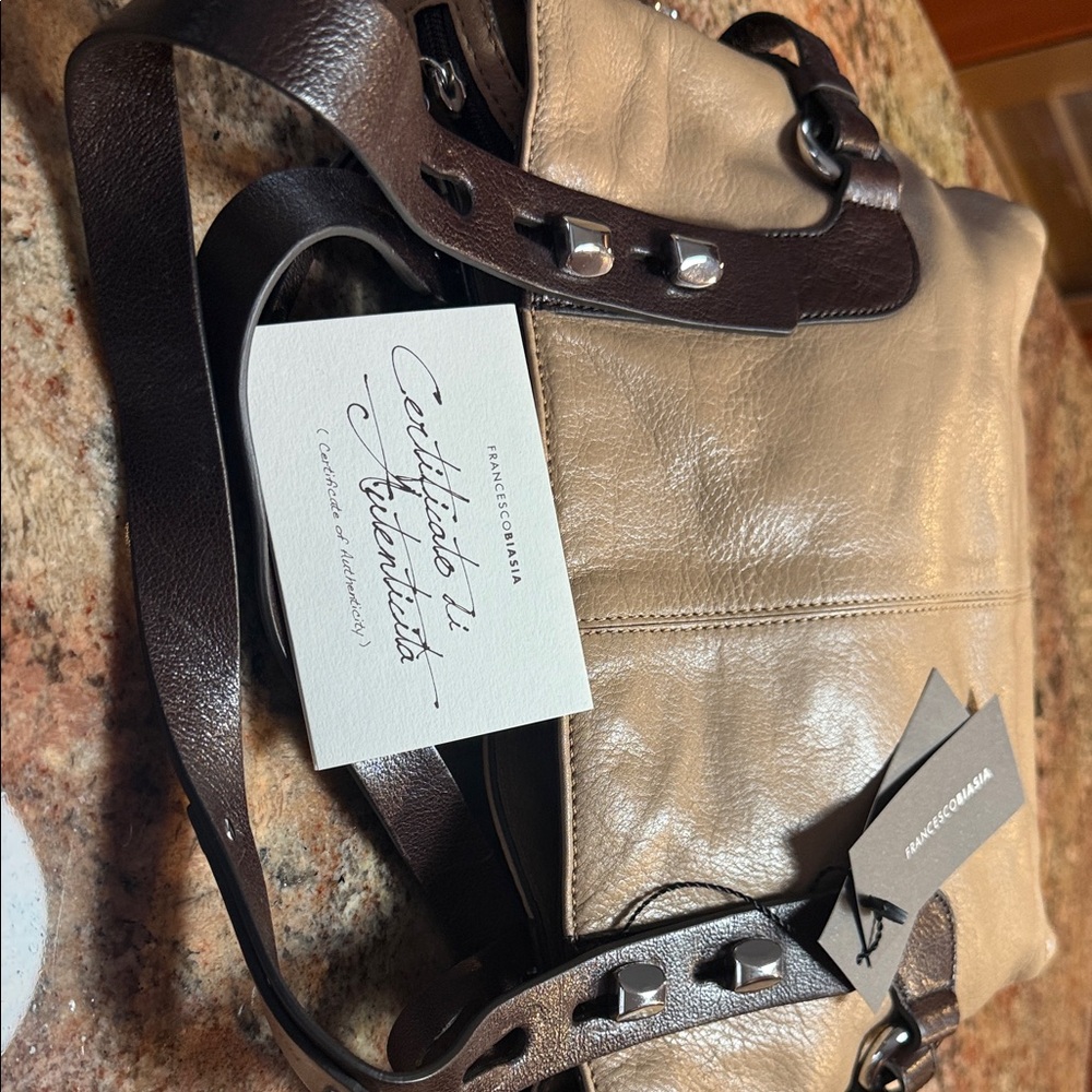 Francesco Biasia Beige Leather Shoulder Bag with Dark Brown Straps - Picture 11 of 16